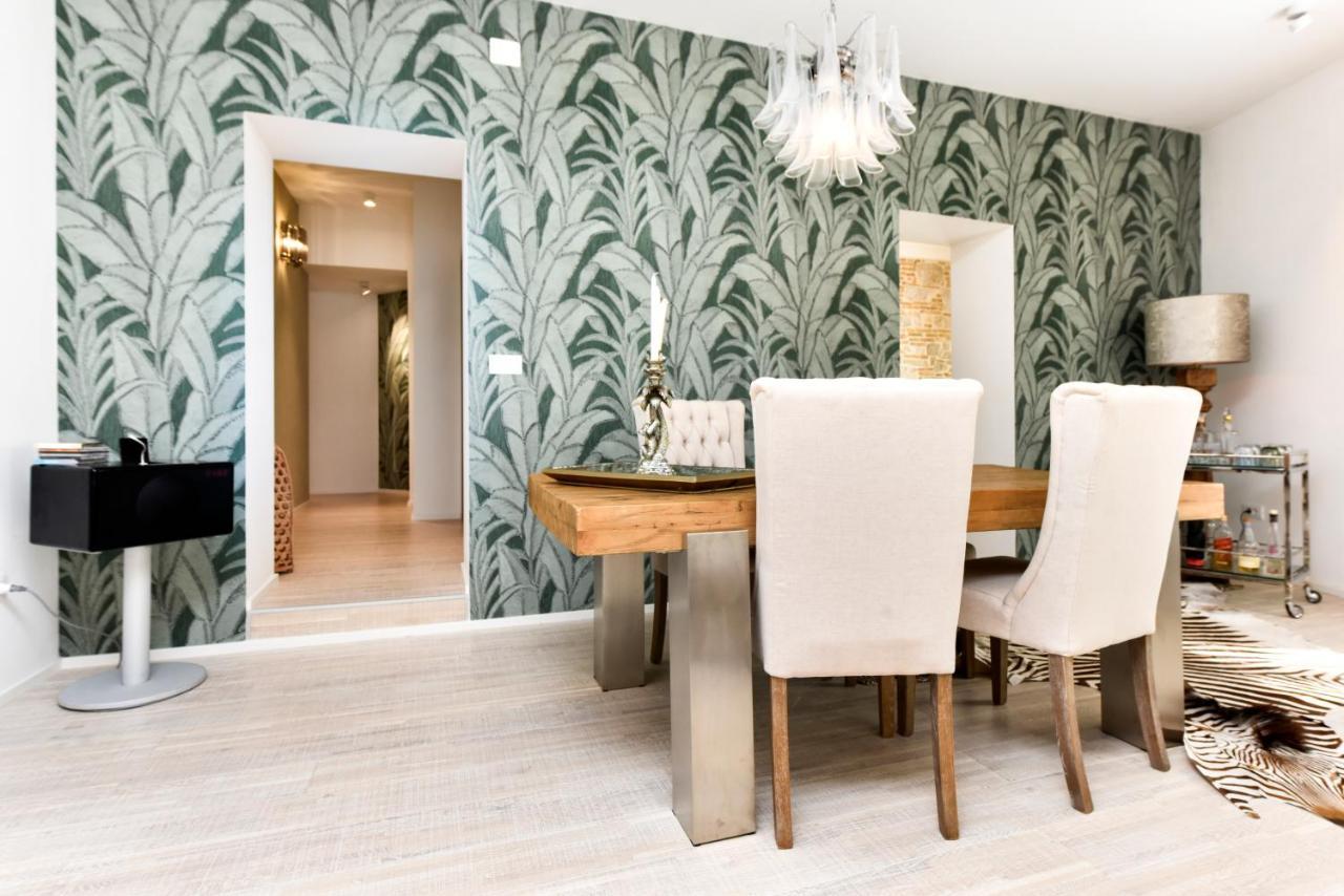 Luxury Apartment Sunce Rovigno Esterno foto