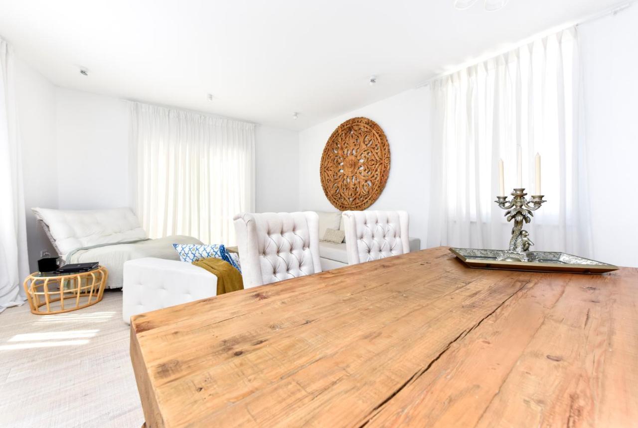 Luxury Apartment Sunce Rovigno Esterno foto